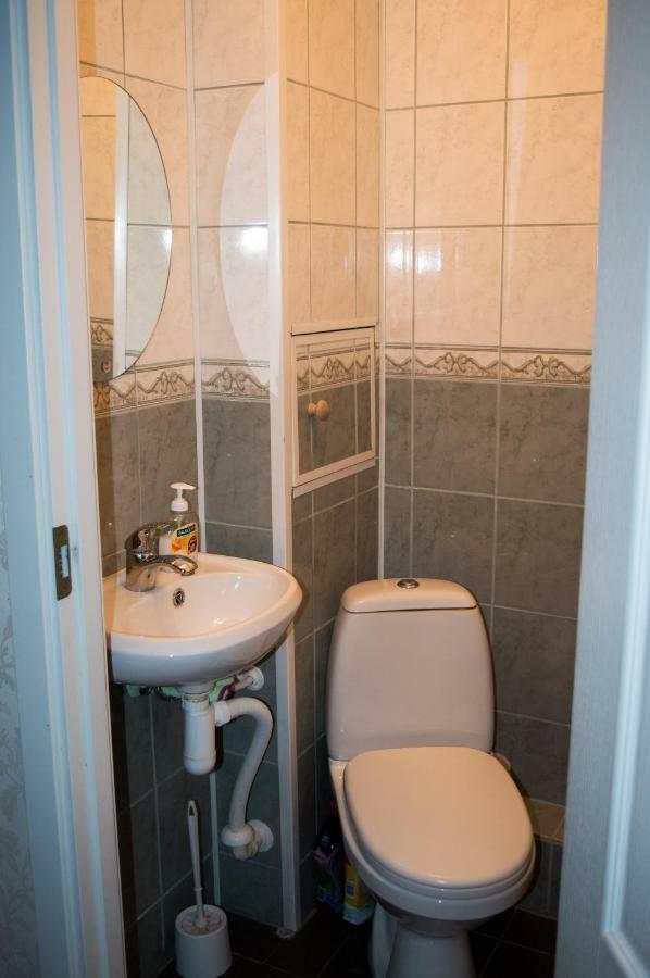Ohtu Poik Majutus Apartment Pärnu Exterior foto